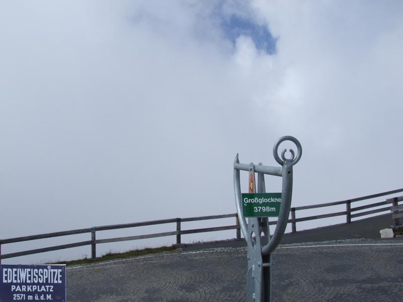 Le point culminant des Alpes autrichiennes se cache...