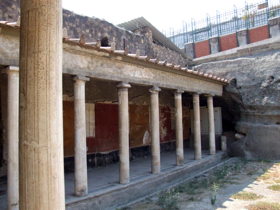Oplontis