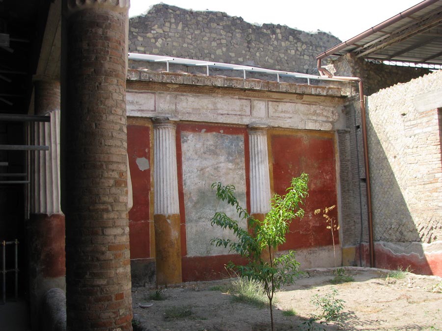 Oplontis