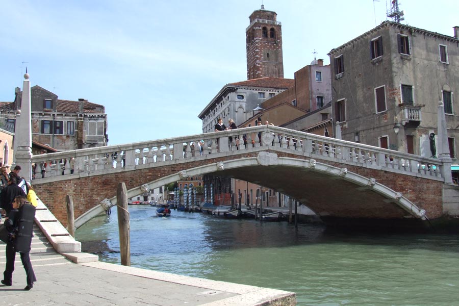 ponte delle Guglie